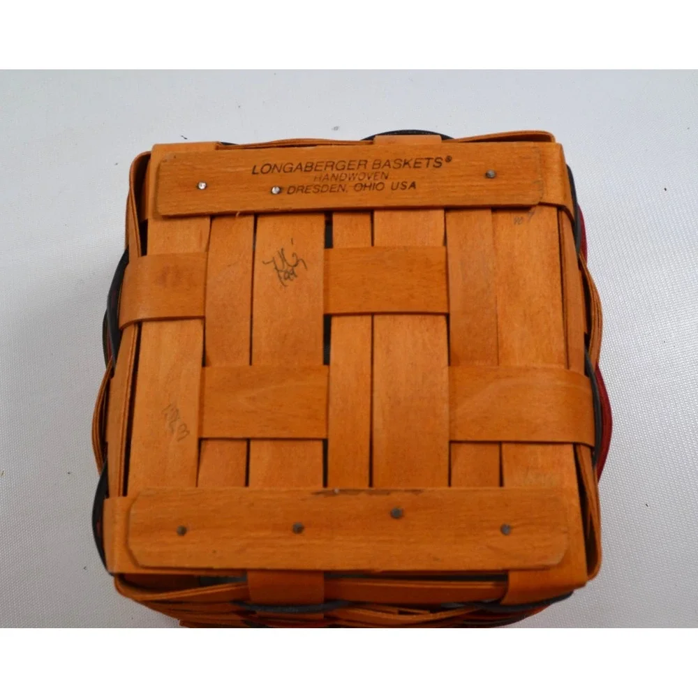 Longaberger 1997 Heartland Medium Square Basket W/ Multicolor Accent Weave